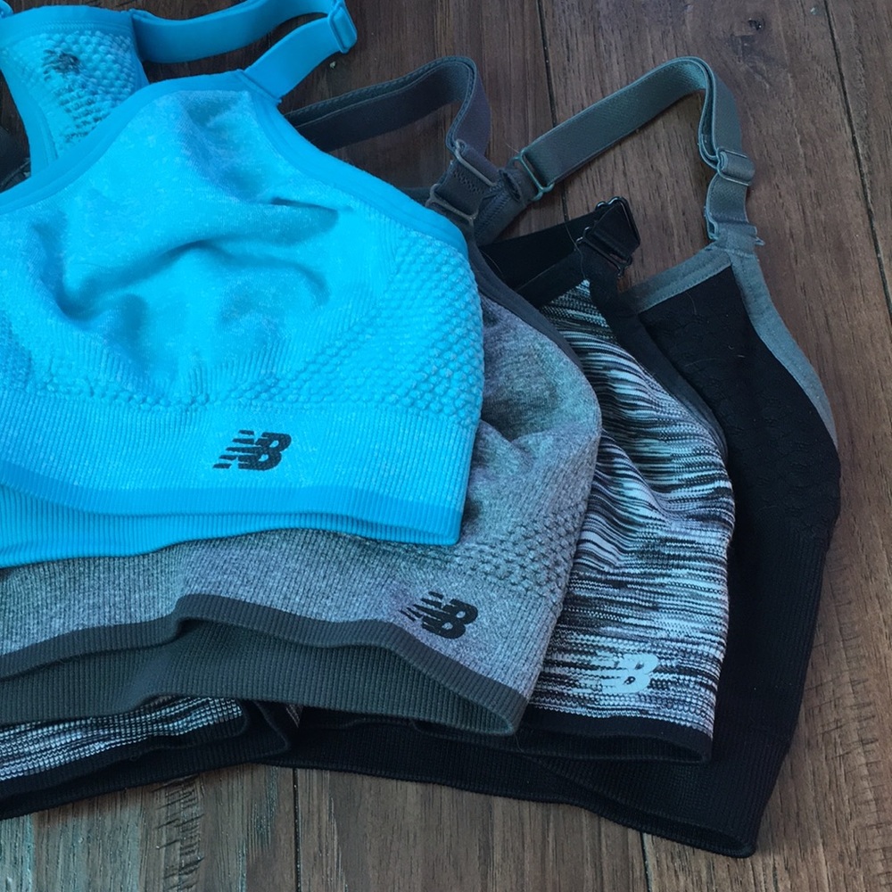 Bundle of 4 sports bras!